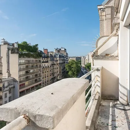 153 M Overlooking The Eiffel Tower Apartmán Paříž